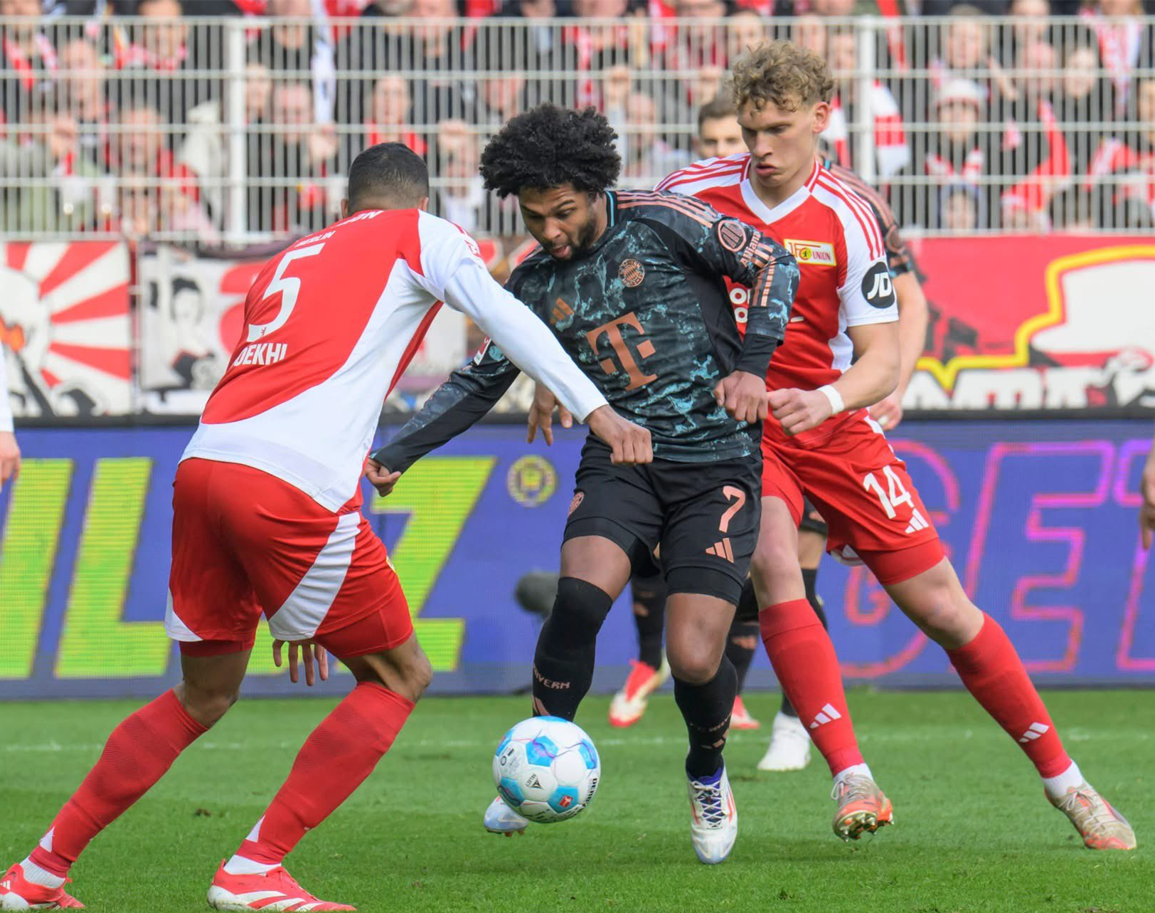 拜仁惨淡出局,德国球队遭遇挫折的简单介绍 拜仁惨淡出局,德国球队遭遇挫折的简单介绍