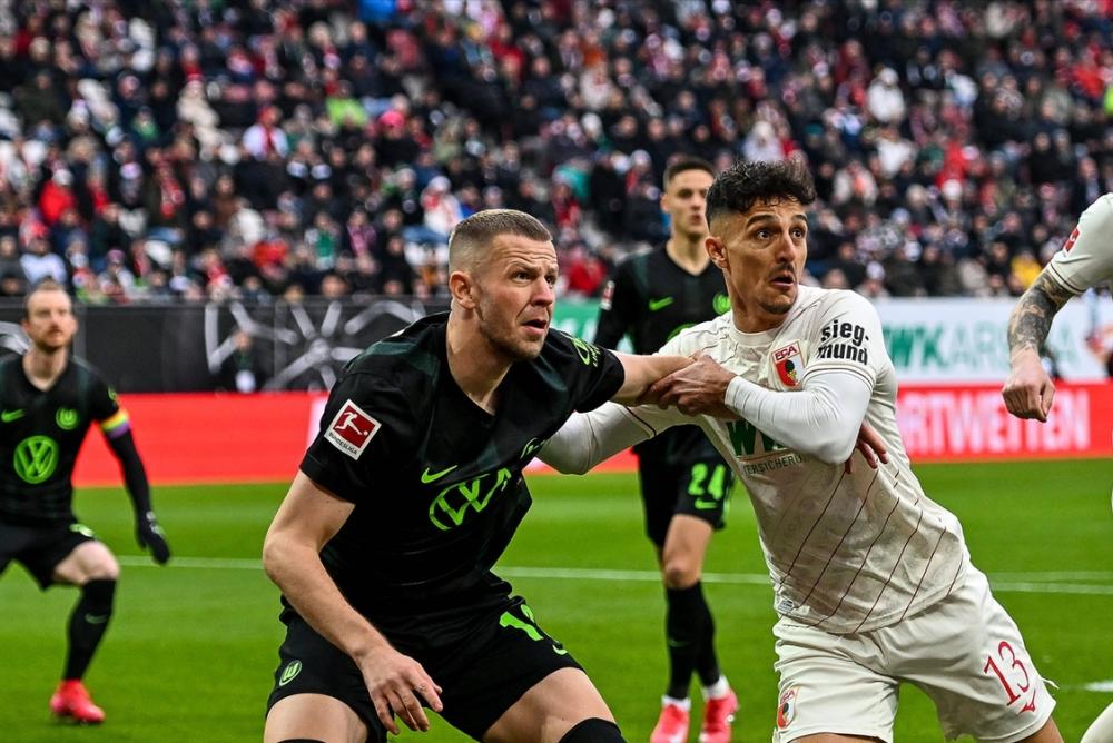 米兰体育下载-包含沃尔夫斯堡客场力克对手扩大领先优势的词条