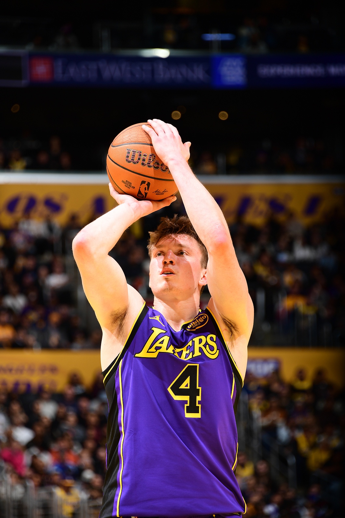 关于火炎队前锋连场平均得分创新高，场均二十分的信息