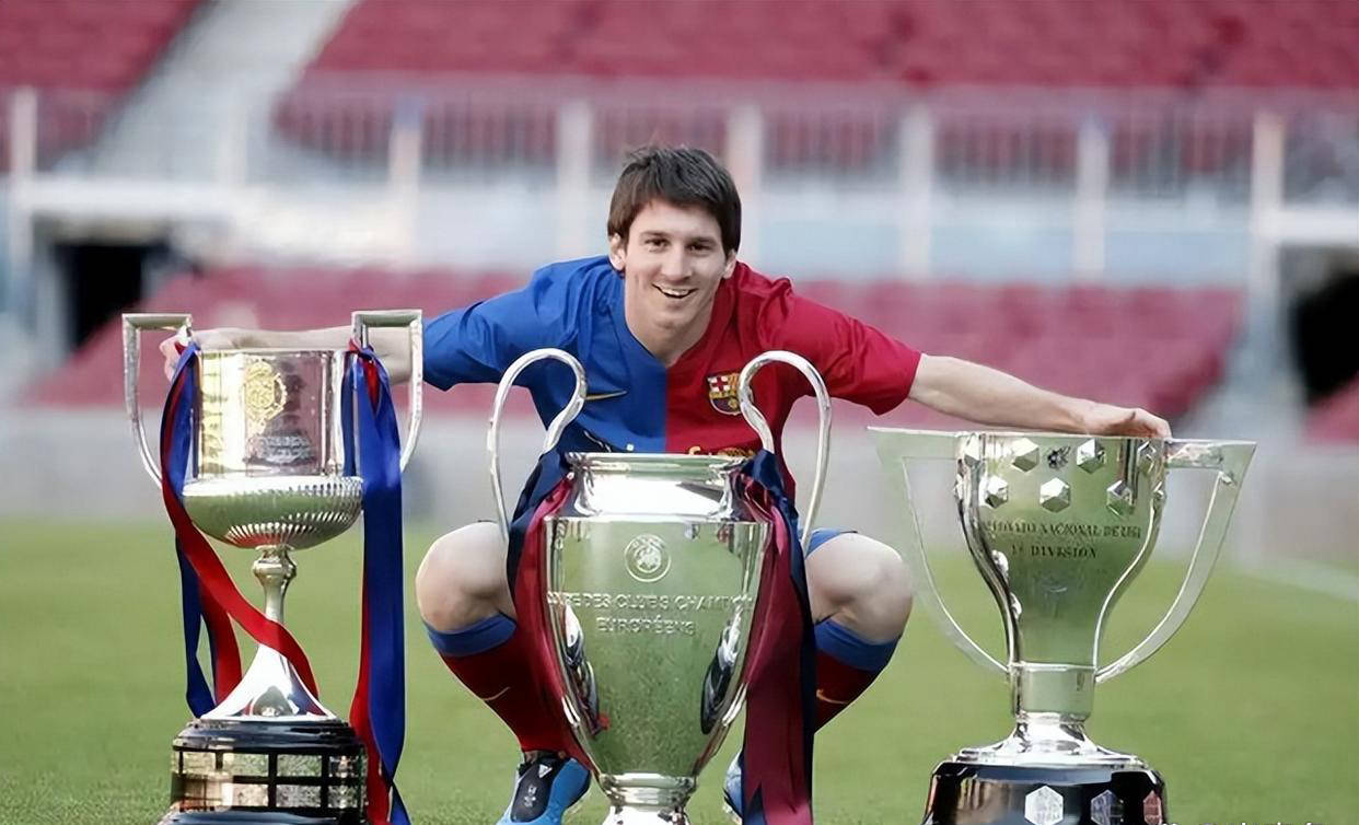 米兰体育网站入口-巴萨队比赛中获胜后，士气高涨，球员信心满满