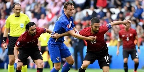 米兰体育app下载-关于欧预赛阿尔巴尼亚对阵捷克，双方角逐胜负的信息