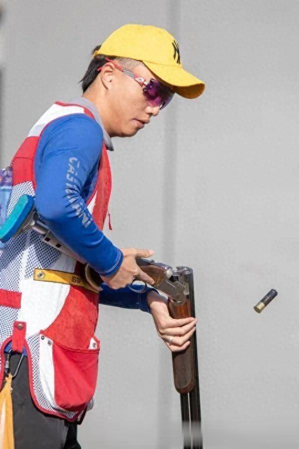 包含射击选拔赛选手精湛技艺，实力无人能敌的词条