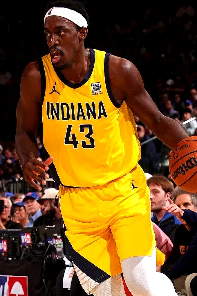 包含猛龙主帅赞赏年轻球员，称其是未来之星的词条