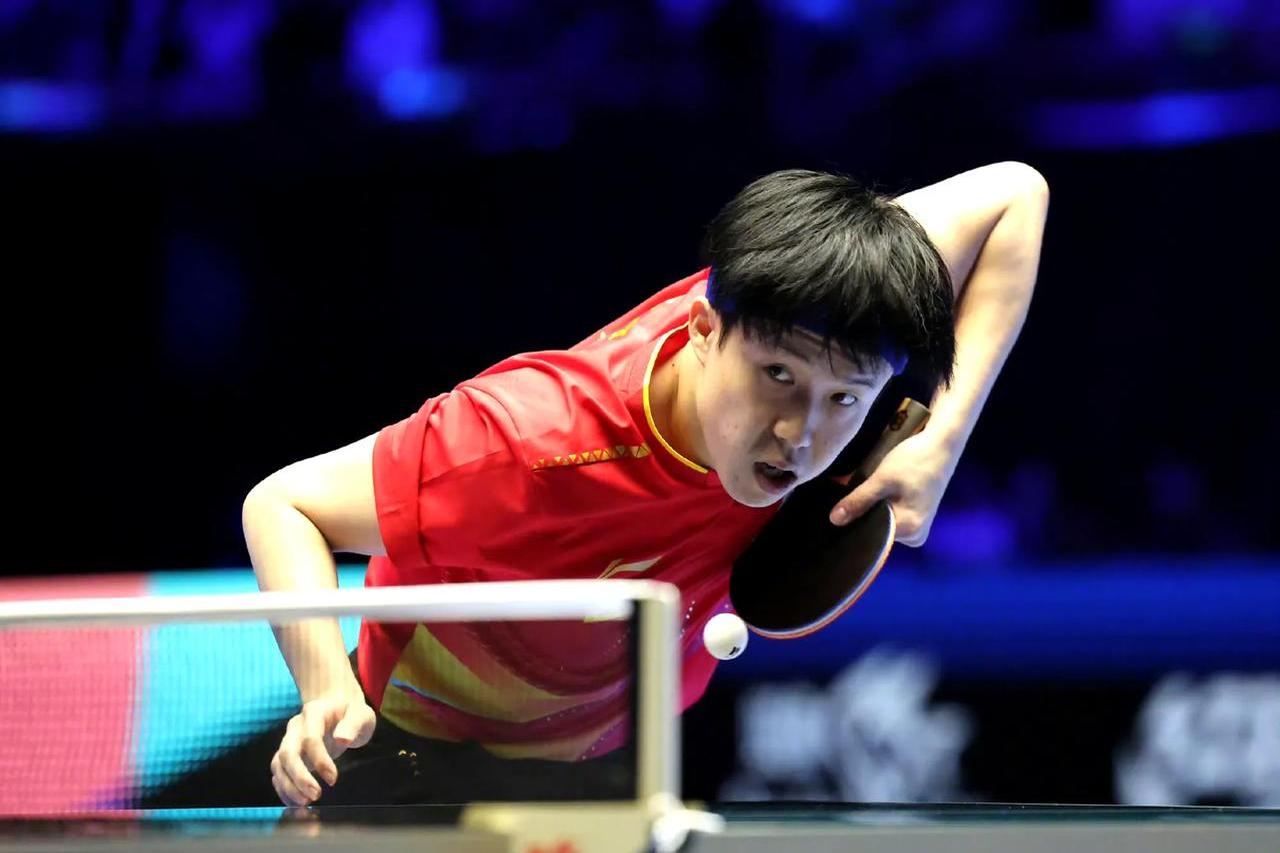 强队在比赛中力挫对手,取得胜利的胜利 强队在比赛中力挫对手,取得胜利的胜利