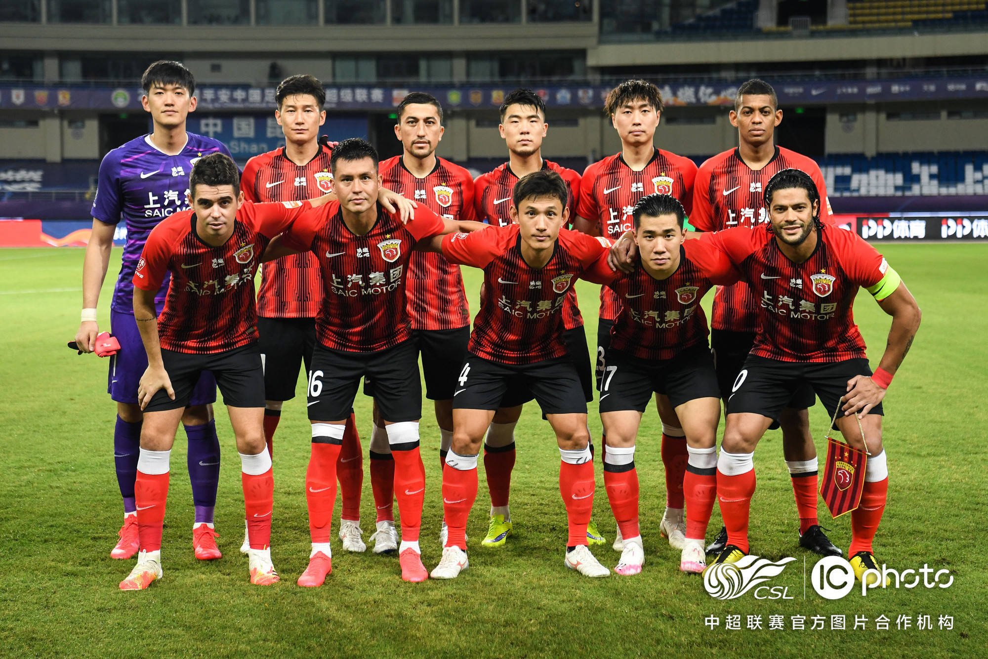 上海上港力争主场胜利，上演与天津泰达的精彩对决