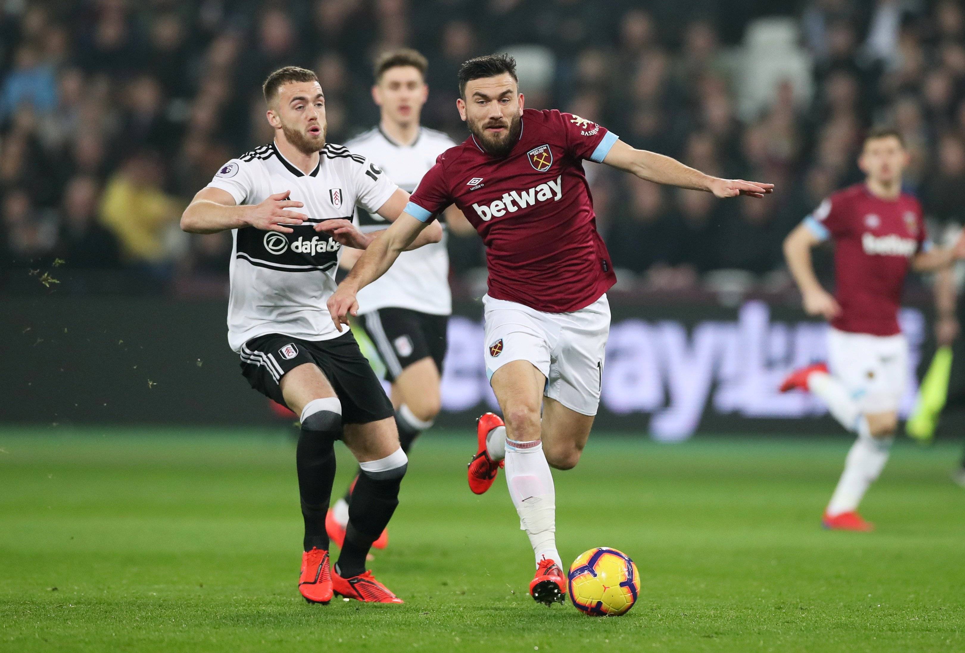 米兰体育登录-包含弗赖堡队取得连胜,士气高涨的词条