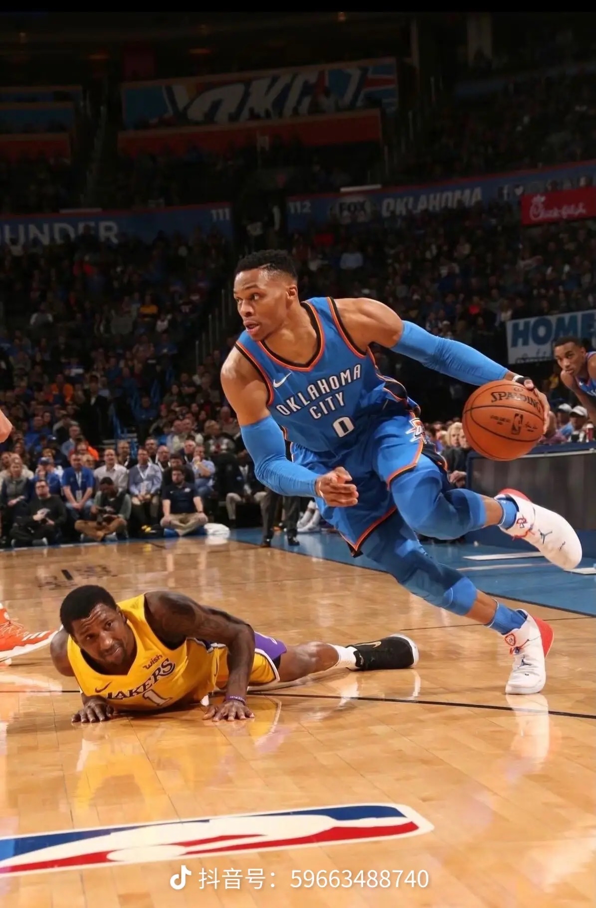 米兰体育网页版登录入口-韦斯特布鲁克飙分火箭防守